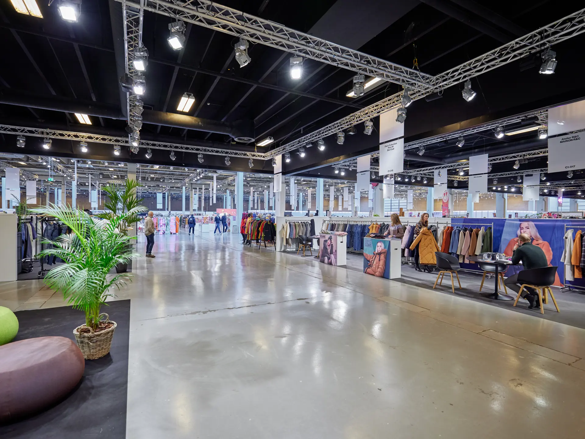 Oversigt over hal med stande til CIFF Modemesse i Bella Center Copenhagen.