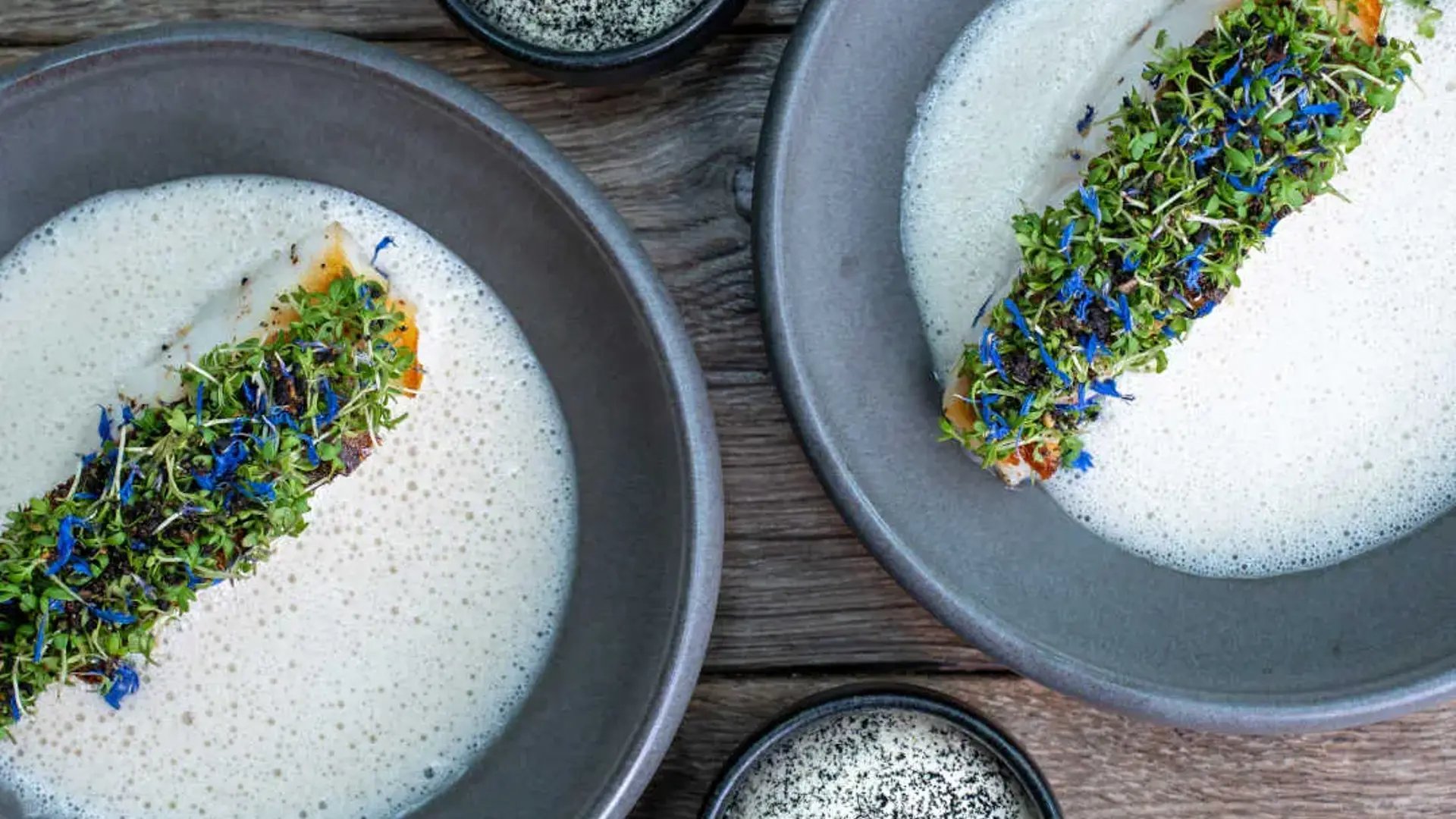 Smukt anrettede serveringer fra Martha Brasserie – madoplevelser i Bella Center Copenhagen.