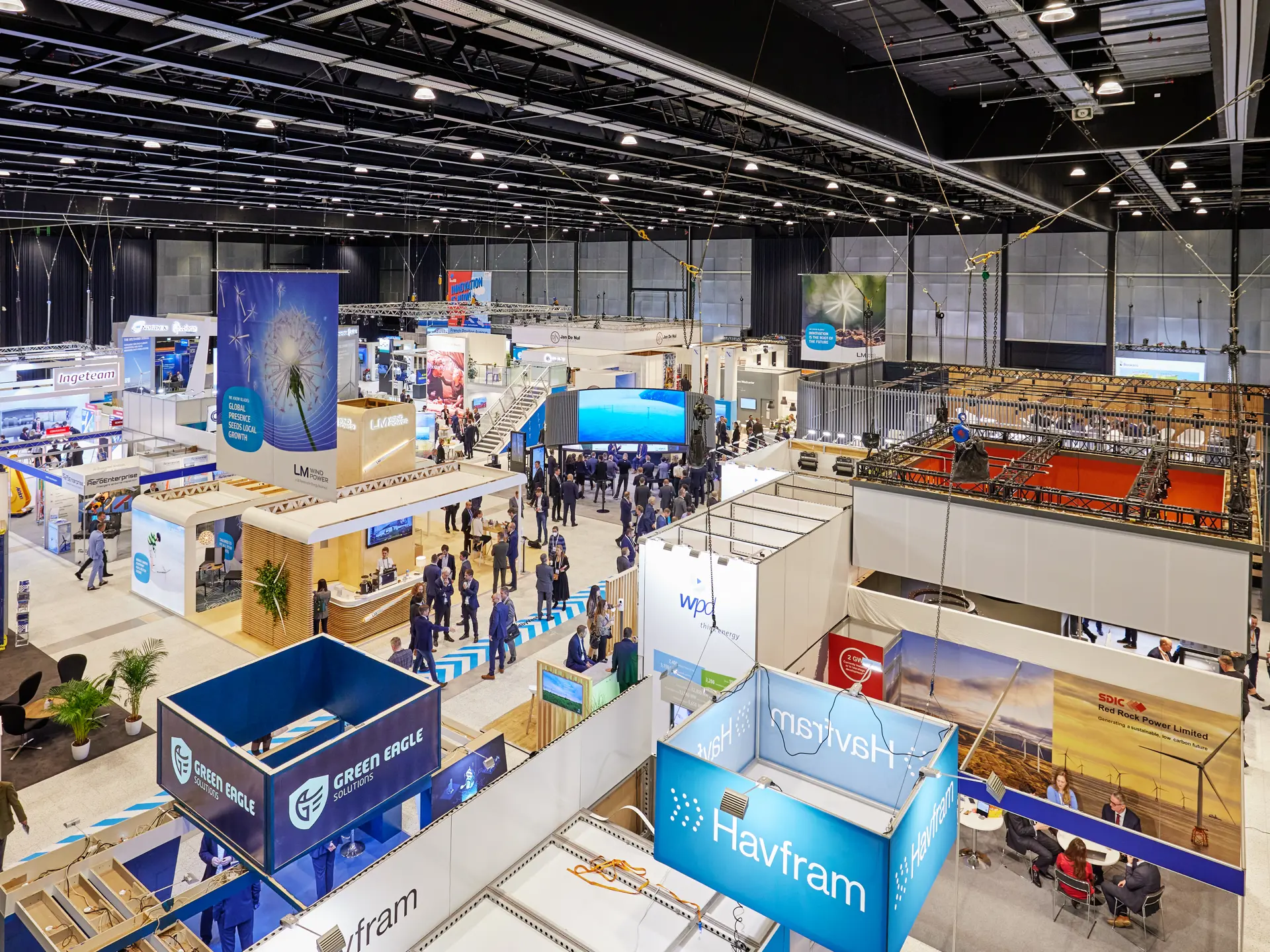 Udstilling i Hal D, Bella Arena – moderne rammer til messer og konferencer.