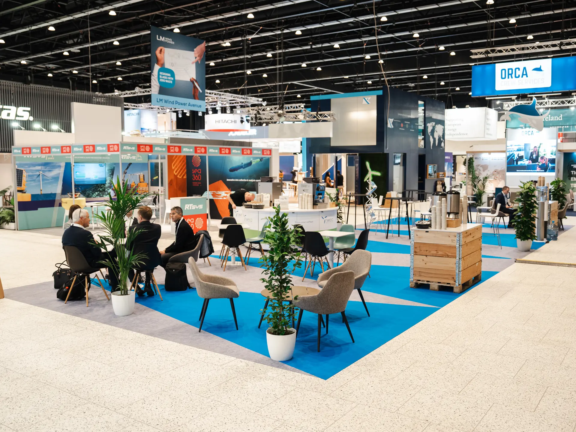 Messe- og udstillingsområde med stande i Hal D (Bella Arena).