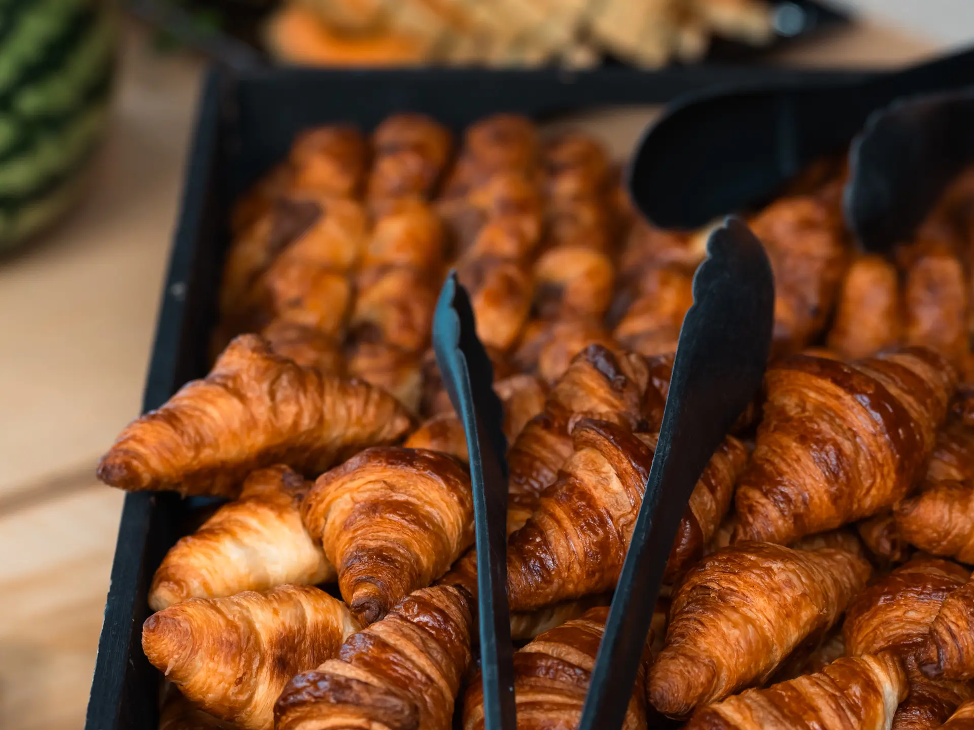 Friske croissanter klar til servering ved morgenarrangement i Bella Center.