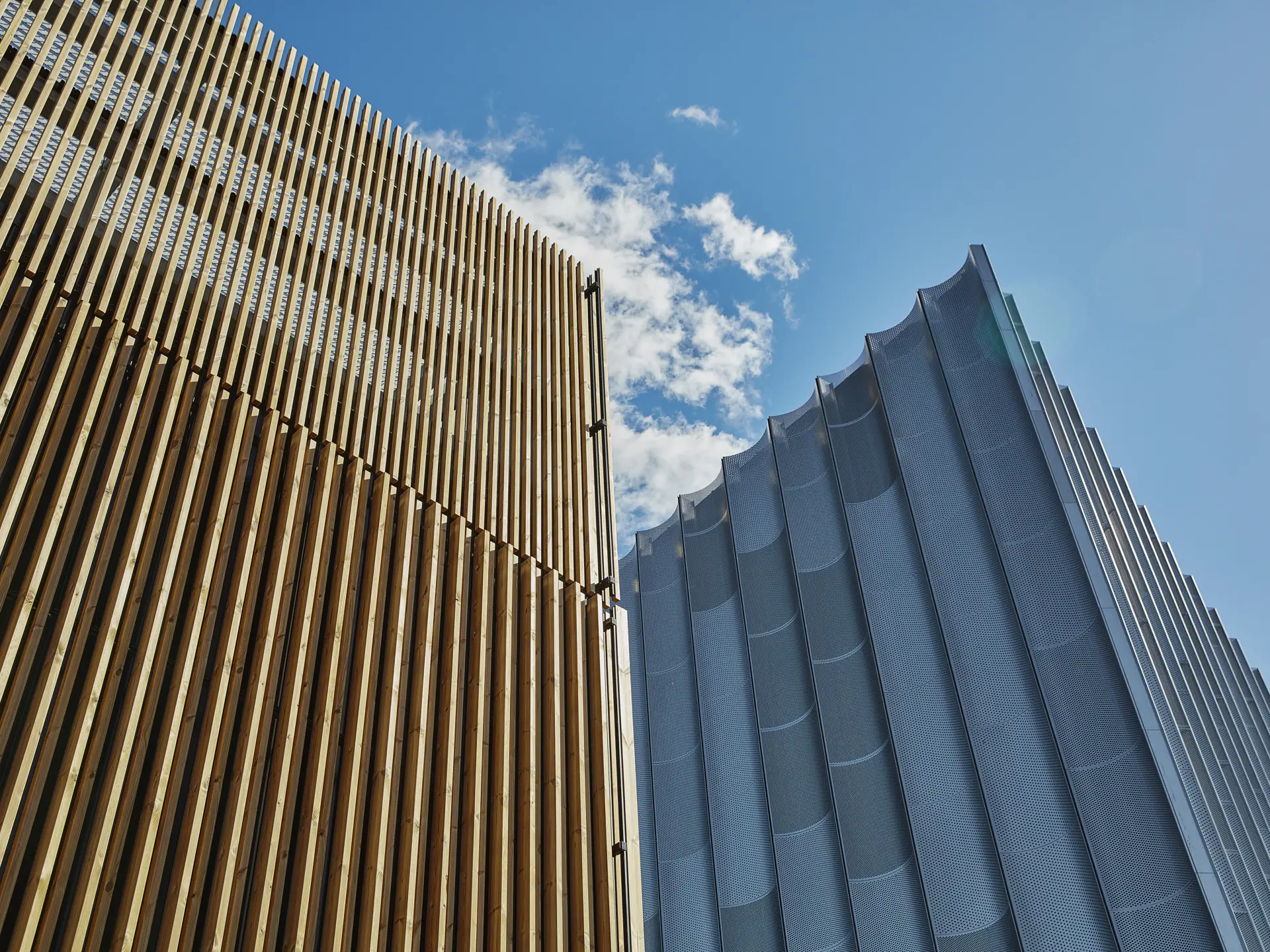 Facade på Bella Arena – moderne arkitektur ved Bella Center Copenhagen.